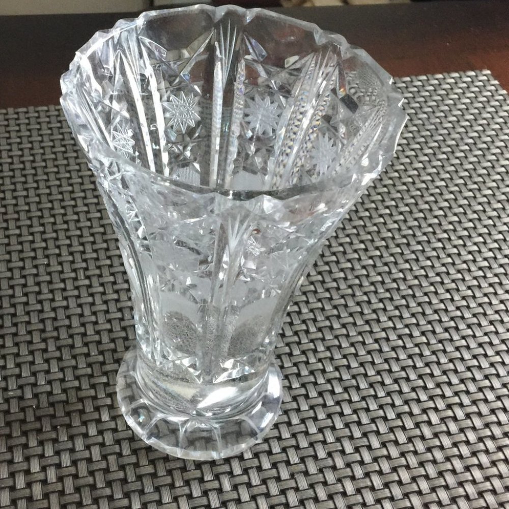 Beautiful Modern Clear Glass Flower Vase